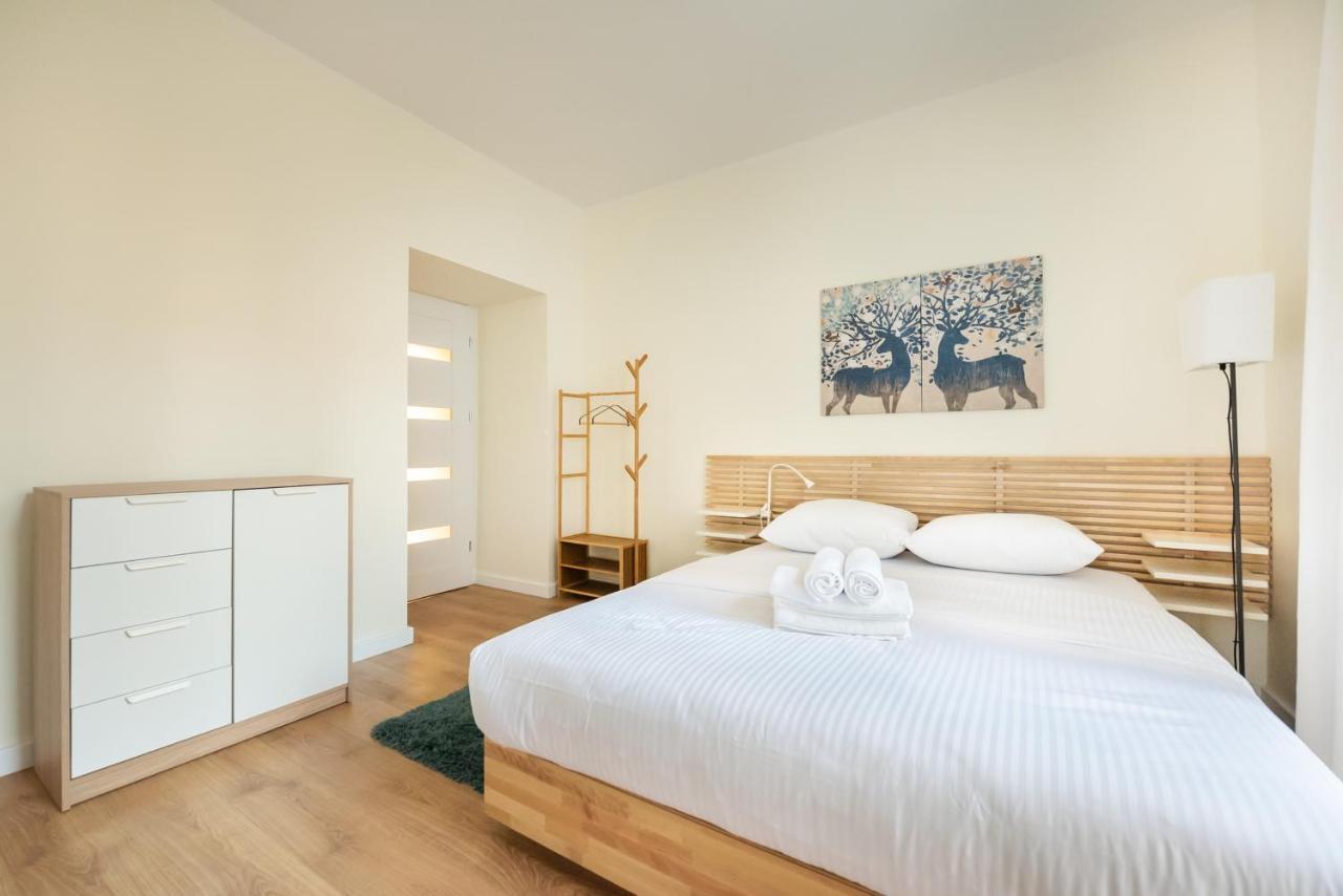 Ochota Sunny Apartment Warszawa Exteriör bild