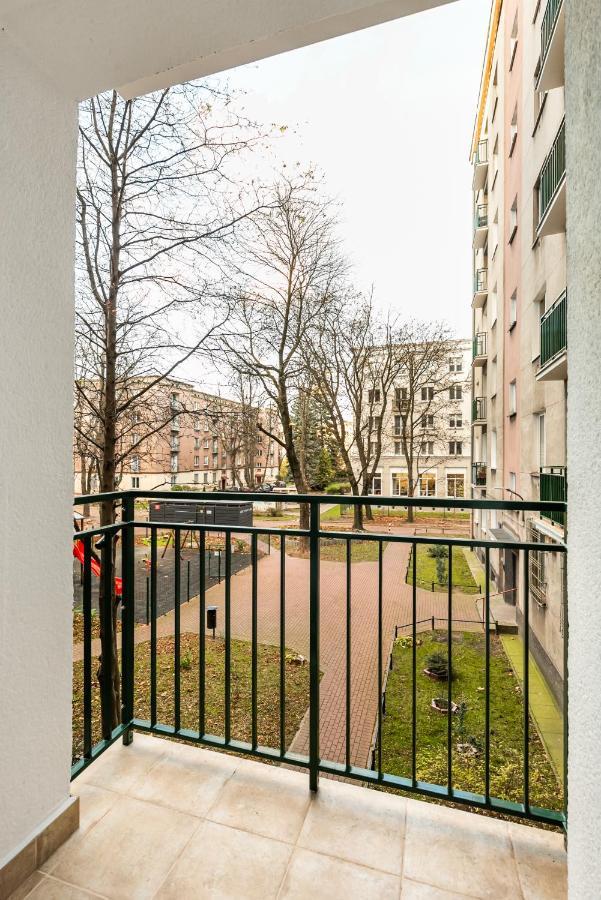Ochota Sunny Apartment Warszawa Exteriör bild