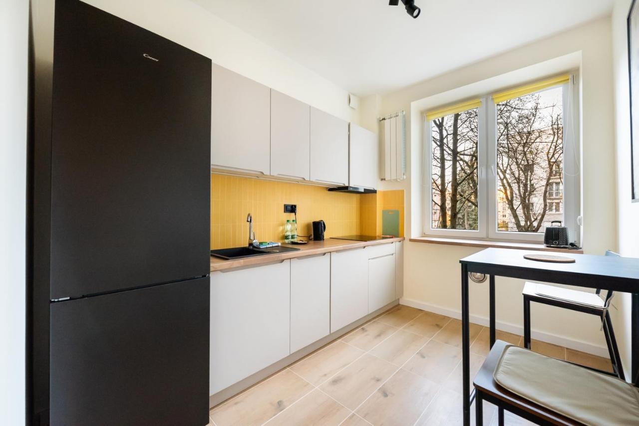 Ochota Sunny Apartment Warszawa Exteriör bild