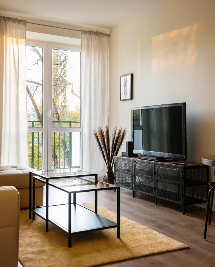 Ochota Sunny Apartment Warszawa Exteriör bild